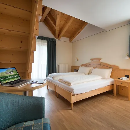 Hotel Interalpen Isolaccia Buitenkant foto