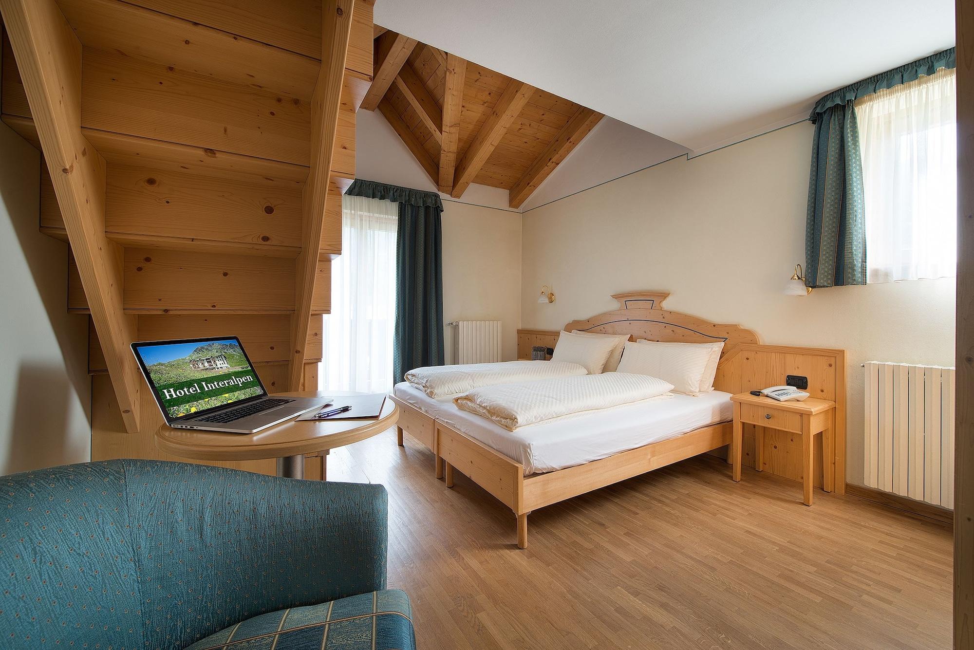 Interalpen Hotel 4*